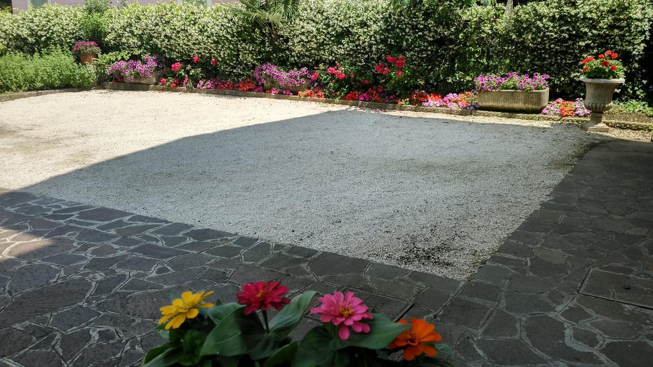 Appartamento Villa Margherita เดเซนซาโนเดลการ์ดา ภายนอก รูปภาพ